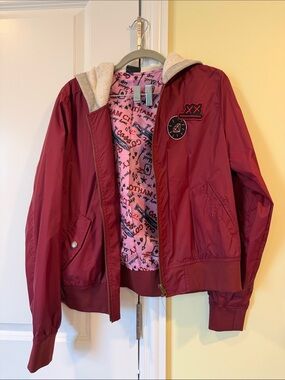 Her Universe DC Comics Birds Of Prey Cassandra Girls Bomber Jacket